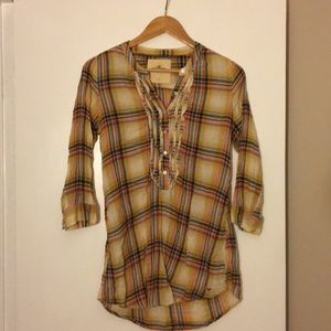 Hollister yellow plaid top with buttons